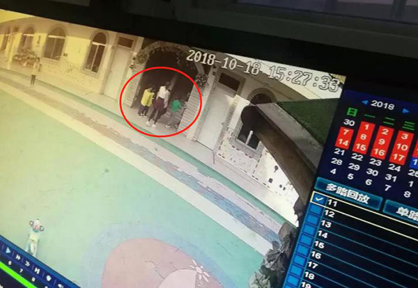 5歲女童為什么多吃一個糖包會被老師罰站？